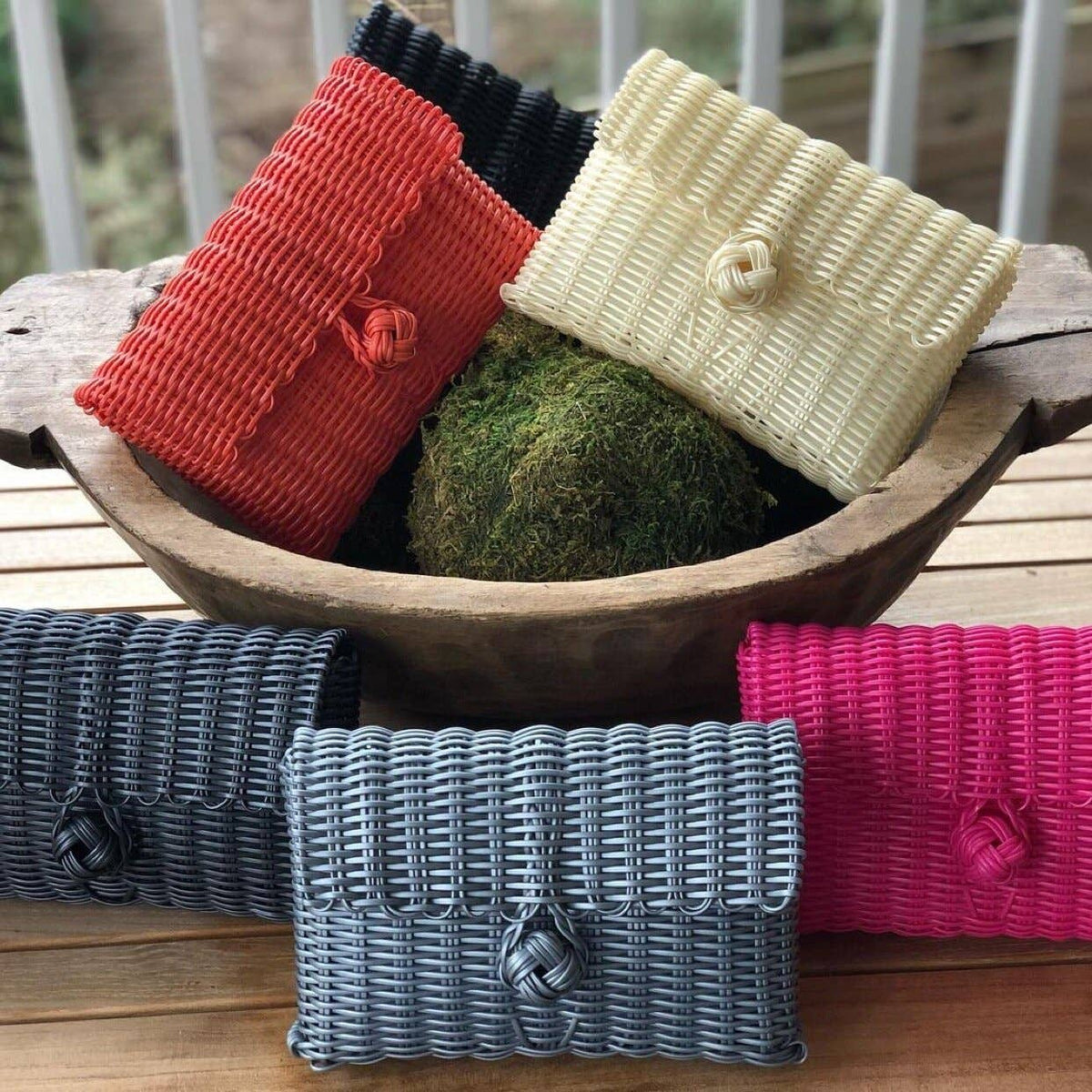 Clutch | Solid Black
