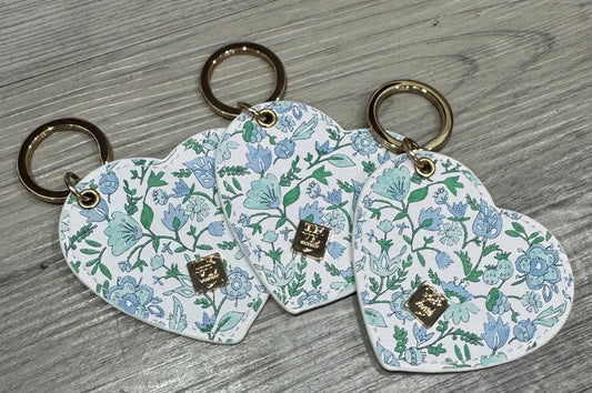 Heart floral keychain