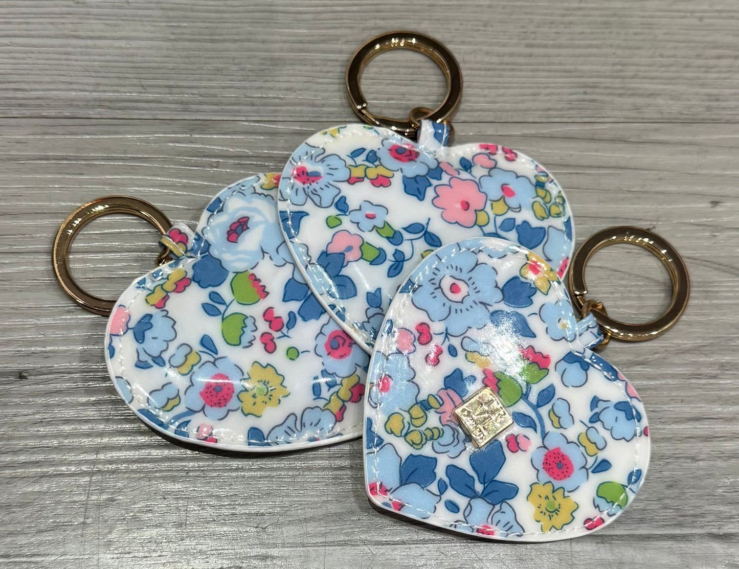 Heart floral keychain