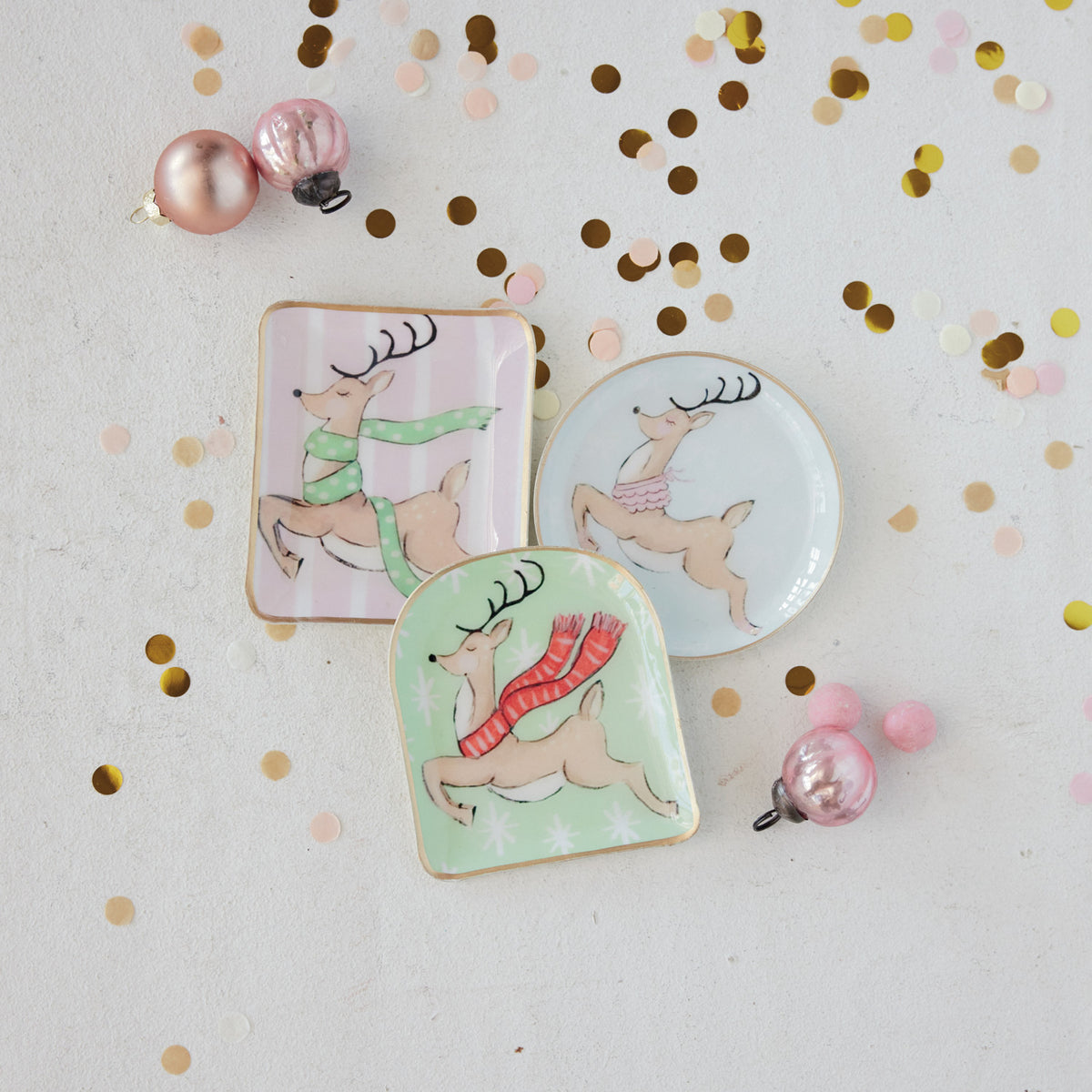 Enameled Metal Dish with Reindeer in Scarf & Gold Edge, 3 Styles ©
