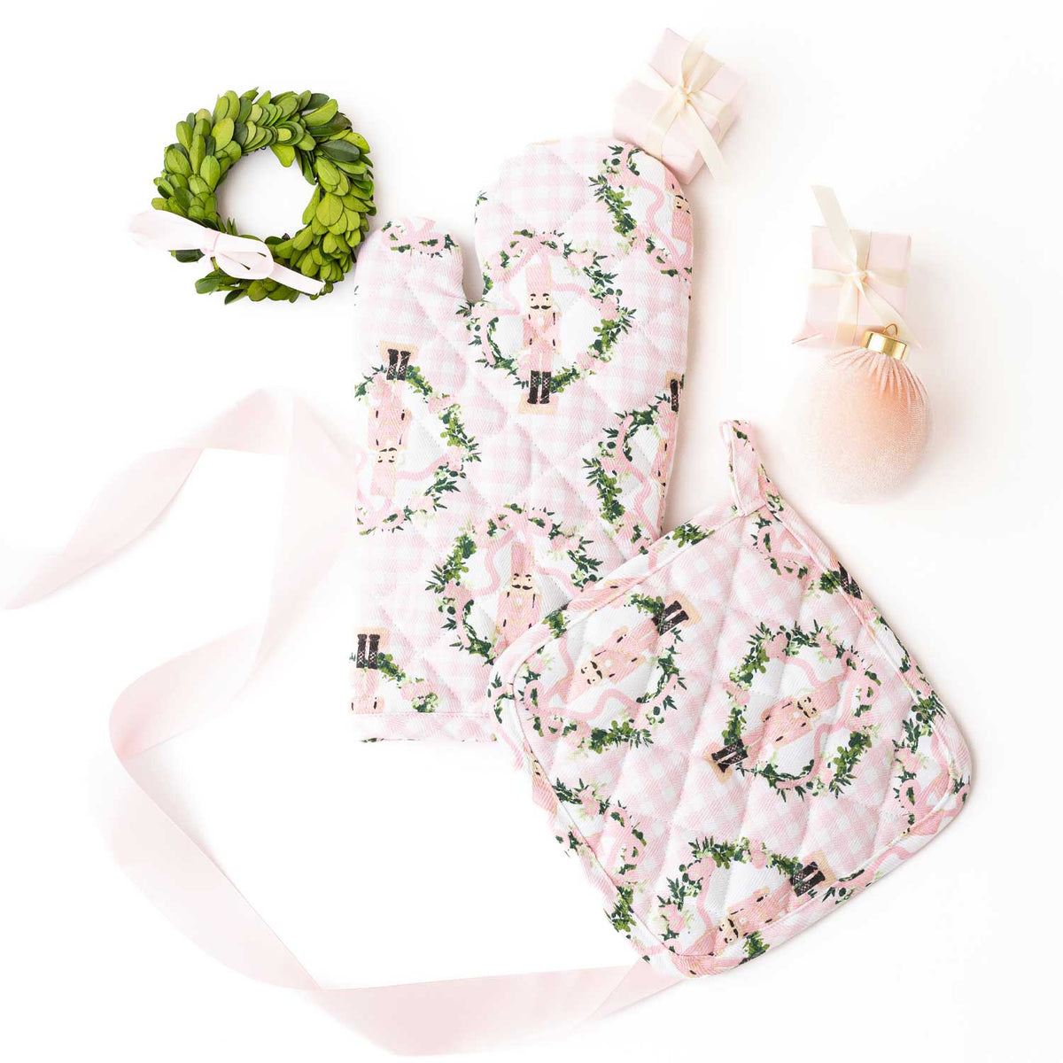 Sugarplum Gingham Oven Mitt & Potholder Set